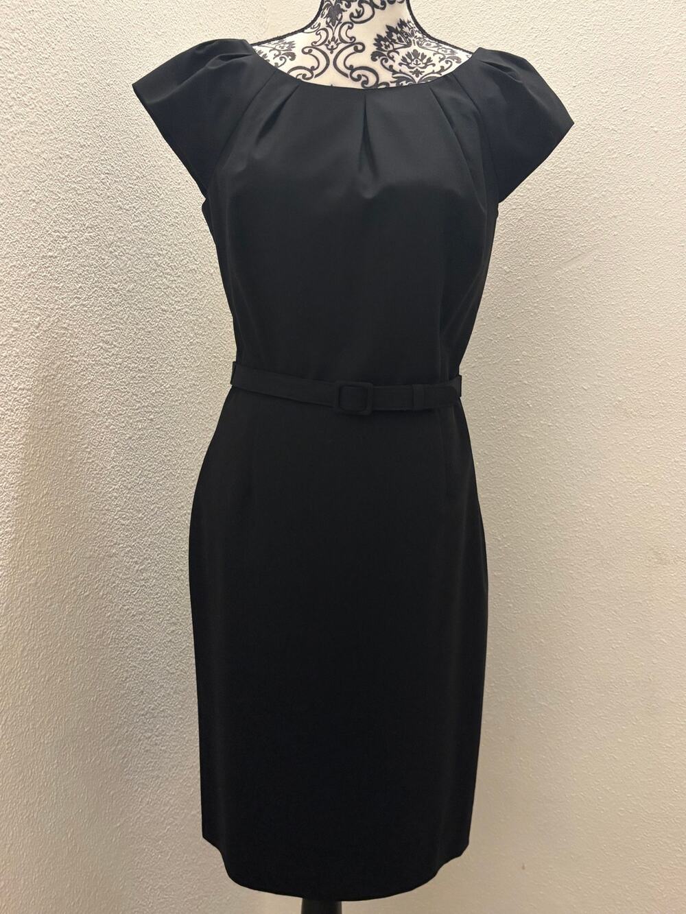Banana Republic Wool Sheath Dress Size 8 Black Belted Cap Sleeve Career